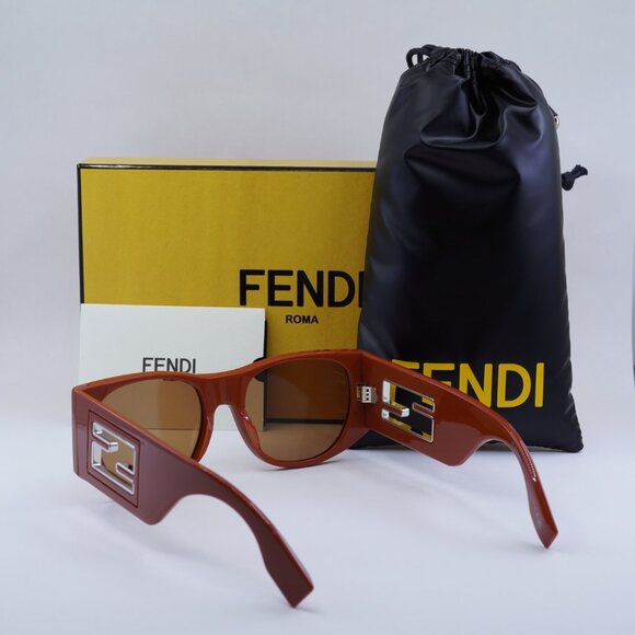 Fendi FE40109I 50E BAGUETTE Sunglasses Brown Oval Frame, Brown Lenses - Picture 12 of 12